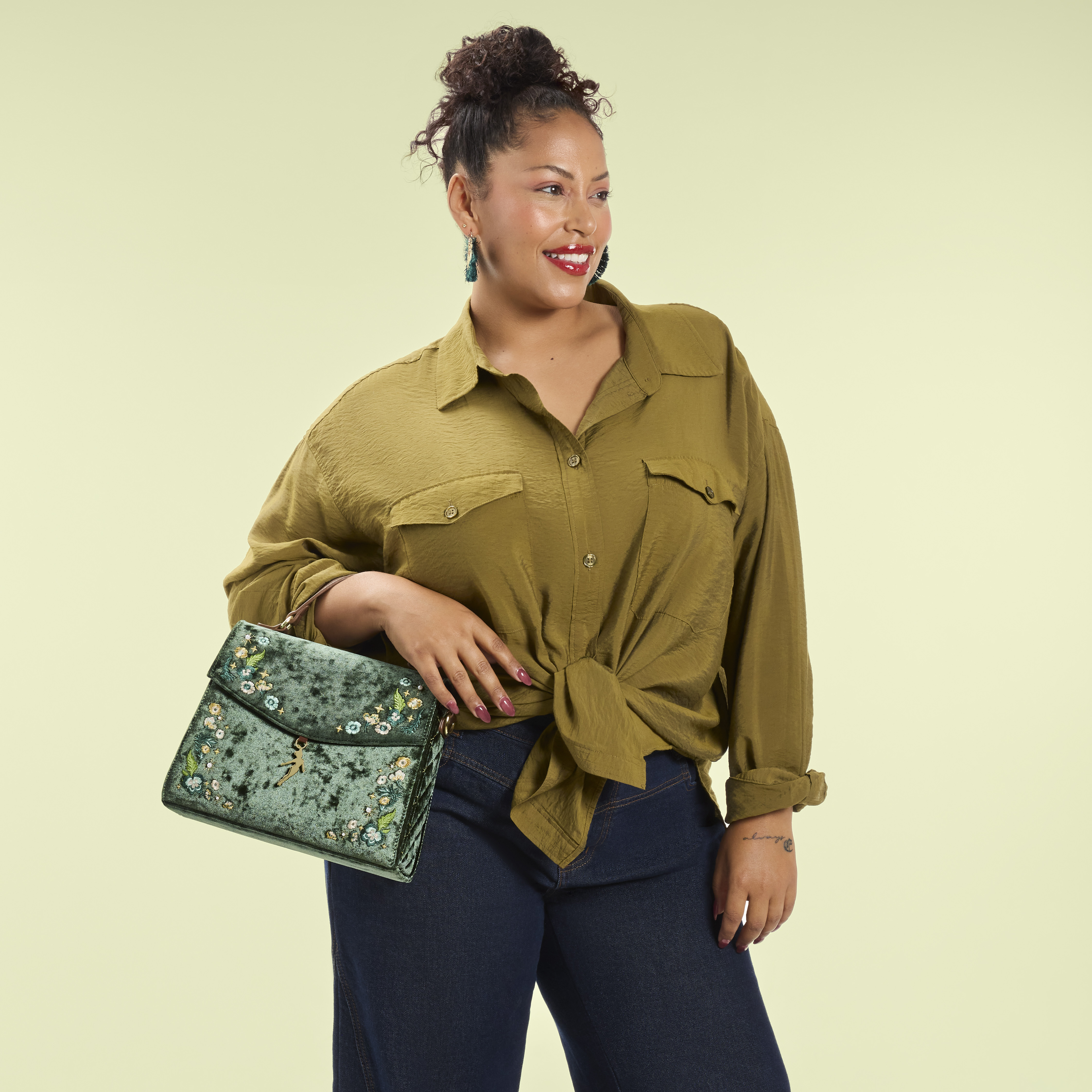 Alternative view of Peter Pan Exclusive Quilted Texture Crossbody Bag